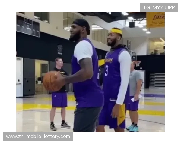 姚明生平事迹简介 从篮球巨星到中国体育代表人物的精彩历程